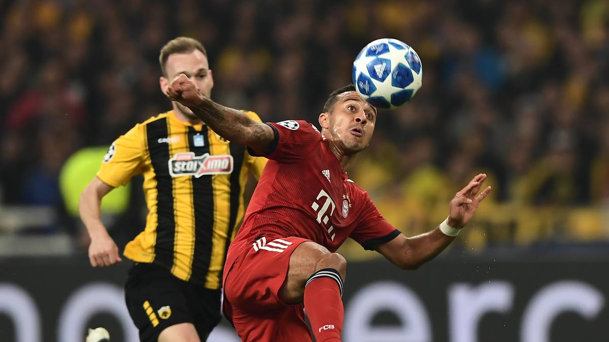 THIAGO: Im zentralen Mittelfeld war er Dreh- und Angelpunkt des Bayern-Spiels. Wie so oft starb sein Spiel aber oftmals in Schönheit. Schade, dass er einen langen Ball von Hummels nicht runterpflücken konnte (24.), er hätte freie Bahn gehabt. Schlampiger Pass auf Lewandowski (27.) aus aussichtsreicher Position im Athener Strafraum. "Schieß doch selbst", wollte man ihm zurufen. Auch Kovac war stocksauer. Bemüht in Halbzeit zwei. SPORT1-Note: 3,5