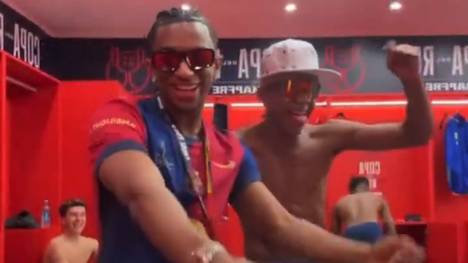 Barcelona konnte gegen Real Madrid mit der Copa del Rey den zweiten Titel der Saison eintüten. Der Erfolg wurde im Anschluss in der Kabine standesgemäß von Yamal und Co. abgefeiert.