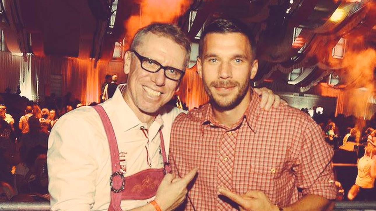 Podolski bedankt sich bei Stöger