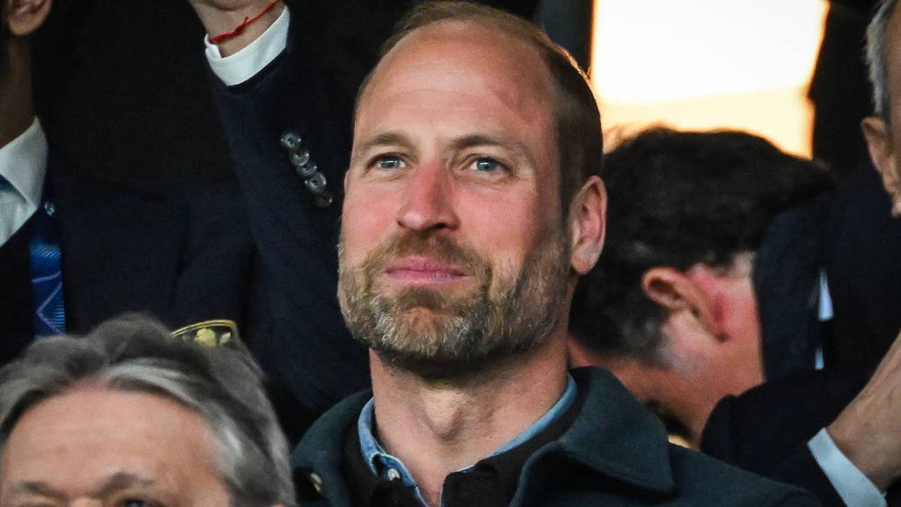 Prinz William verfolgte das Spiel von Aston Villa in Paris von der Tribüne aus