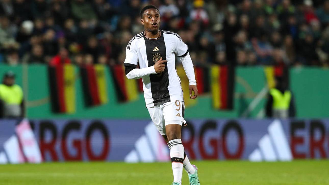 Überraschender Moukoko-Traum