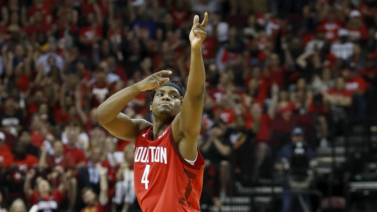 DANUEL HOUSE JR.: Der 26-Jährige hat in seiner dritten NBA-Saison in 39 Spielen durchschnittlich 9,4 Punkte, 3,6 Rebounds und einen Assist beigesteuert. Stand er auf dem Feld, verbesserte sich die Rockets-Offense deutlich, außerdem trafen die Gegner ihre Würfe schlechter. Steigert sich der Small Forward weiter, wäre er ein Kandidat für die Starting Five 