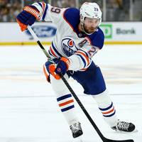 Kleiner Dämpfer für Leon Draisaitl: Nach drei Siegen kassieren die Edmonton Oilers in der NHL wieder eine Niederlage.