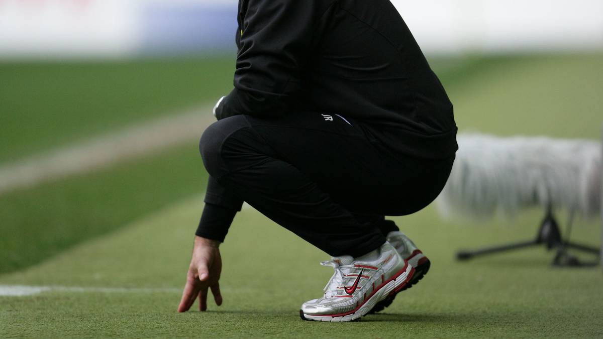 Jürgen Röber (19.12.2006 bis 12.03.2007, 8 Spiele, Punkteschnitt 0,75)