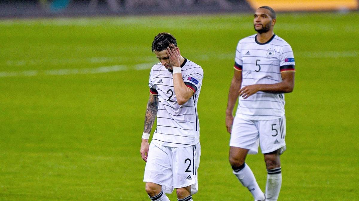 Die höchste deutsche Pleite seit 1931 sorgte dafür, dass rund um die Nationalmannschaft jeder Stein umgedreht wurde