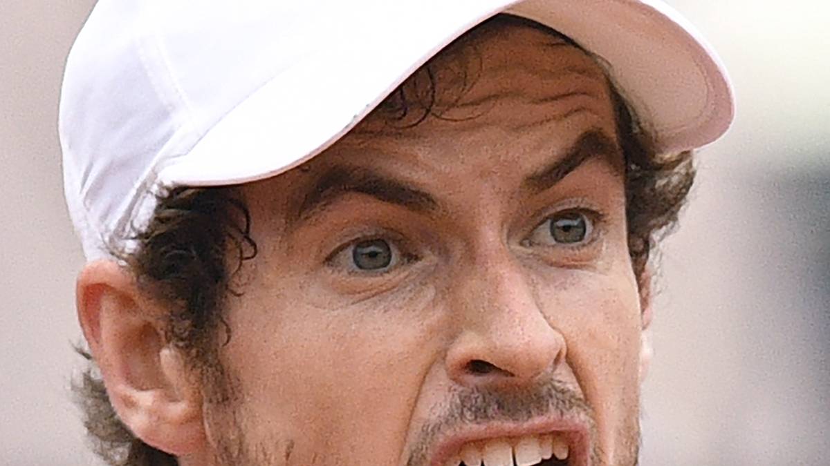 Der Brite Murray wirkt im Verlauf des Matches zunehmend verzweifelt und stemmt sich vergeblich gegen die drohende Niederlage