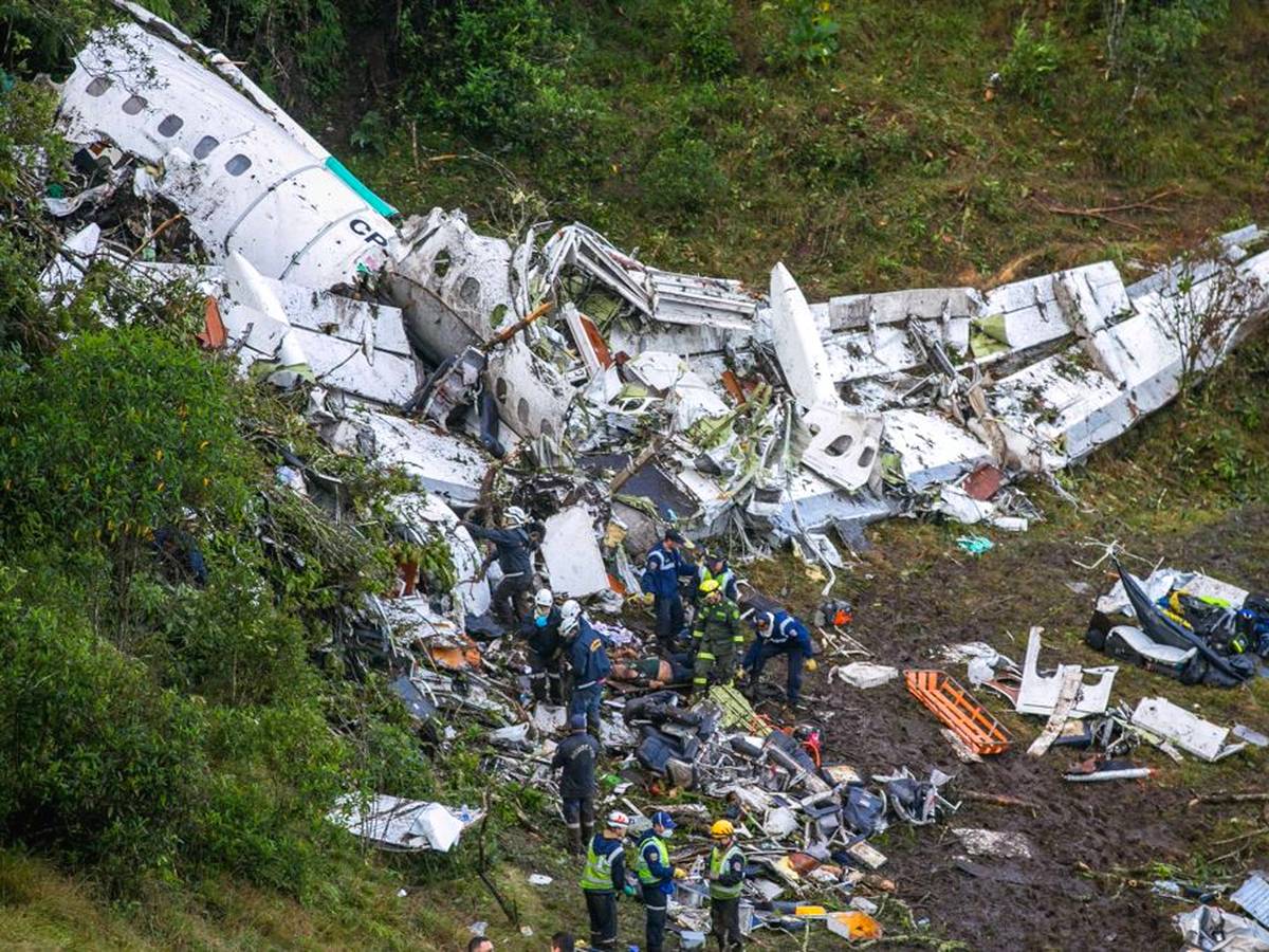 Землетрясение эстетика. Переживший катастрофу. Атомный взрыв в японии 2011. Переживший катастрофу. Переживший катастрофу.