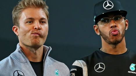 Nico Rosberg (l.) hat 43 Punkte Vorsprung auf Lewis Hamilton verspielt