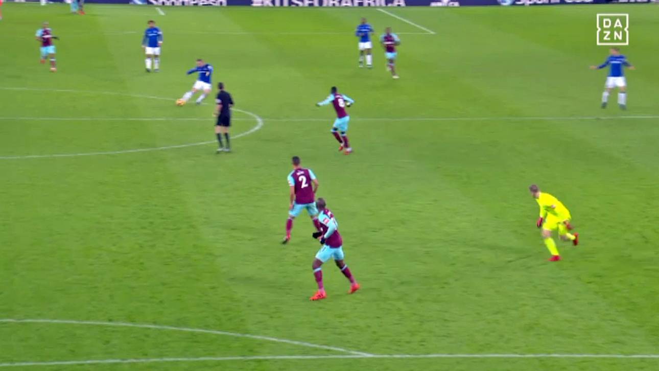 Rooney trifft aus über 50 Metern