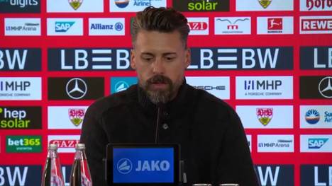 Augsburg-Coach Sandro Wagner sieht nach der 2:3-Niederlage gegen Stuttgart das Positive in seiner Mannschaft, auch wenn ihm bewusst ist, in welcher Phase sich das Team gerade befindet.