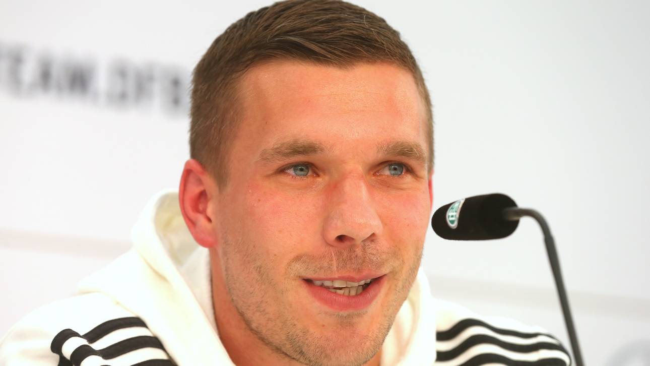 Löws Hose: Podolski sorgt für Lacher