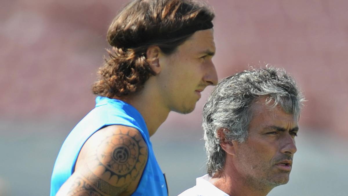 Seine letzte Meisterschaft mit Inter gewinnt Ibrahimovic unter der Führung von Jose Mourinho. Als bekannt wird, dass Ibrahimovic zum FC Barcelona wechselt, prophezeit ihm Mourinho, dass er dort nicht die Champions League gewinnen wird - dafür hätte er in Mailand bleiben müssen