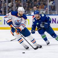 Die Edmonton Oilers um den deutschen NHL-Star Leon Draisaitl gewinnt das siebte Spiel in Vancouver. Daran geglaubt haben aber nur die wenigsten.