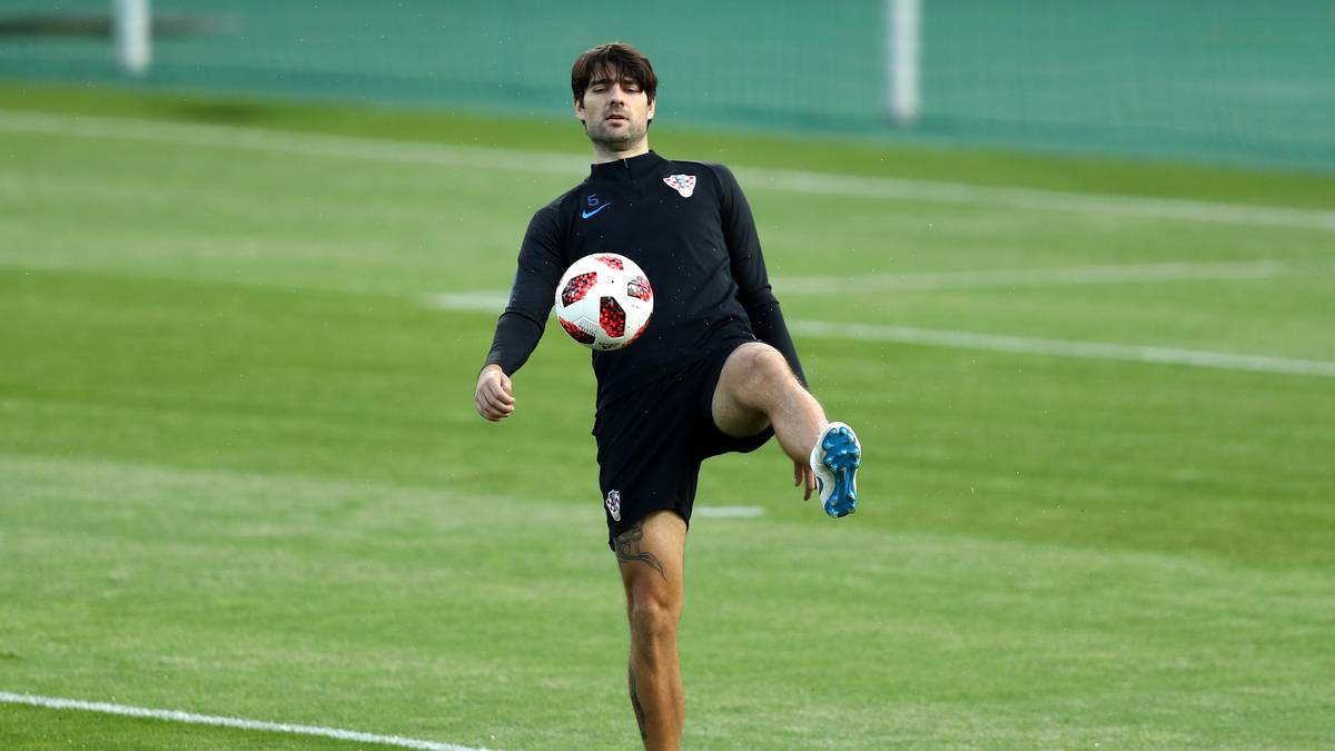 Routinier Corluka kam bei der WM bisher kaum zum Einsatz, ist nach der Verletzung von Vrsajlko aber nun gefordert. Mit seinen 32 Jahren verfügt der Innenverteidiger über ausreichend Erfahrung, allerdings ist er nicht der Schnellste. Daher Punkt England: 3:1