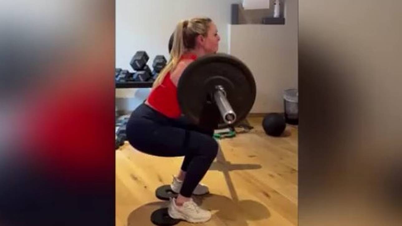 Dieser Ski-Star trainiert trotz Kreuzbandriss!