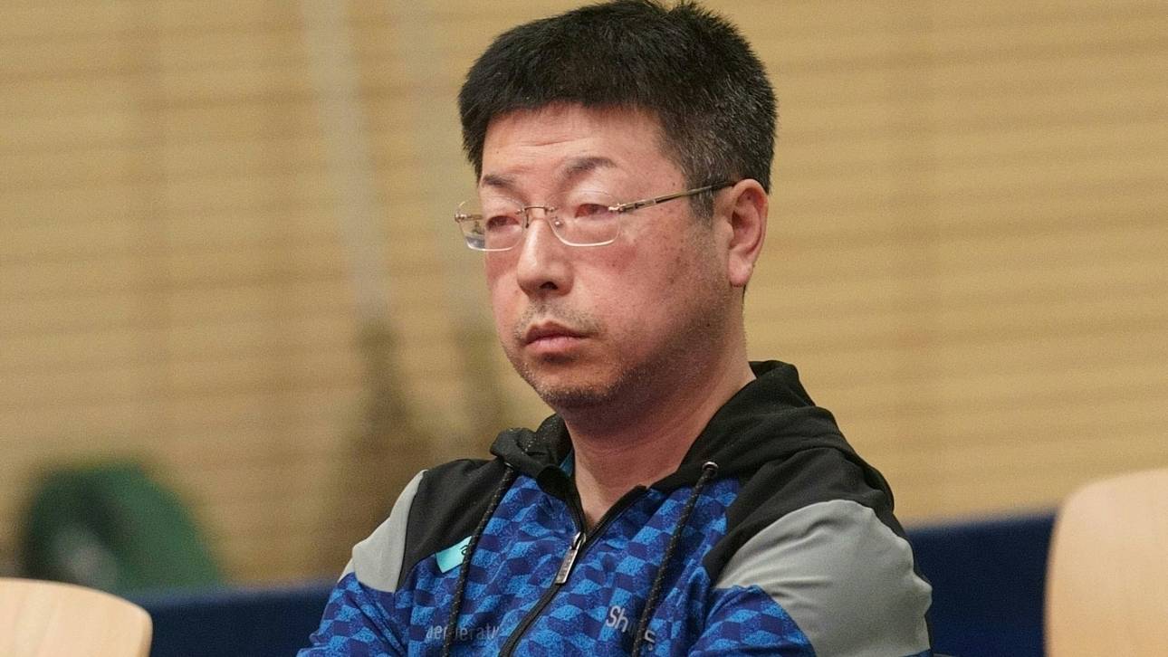 Trainer-Wirbel im Abstiegskampf