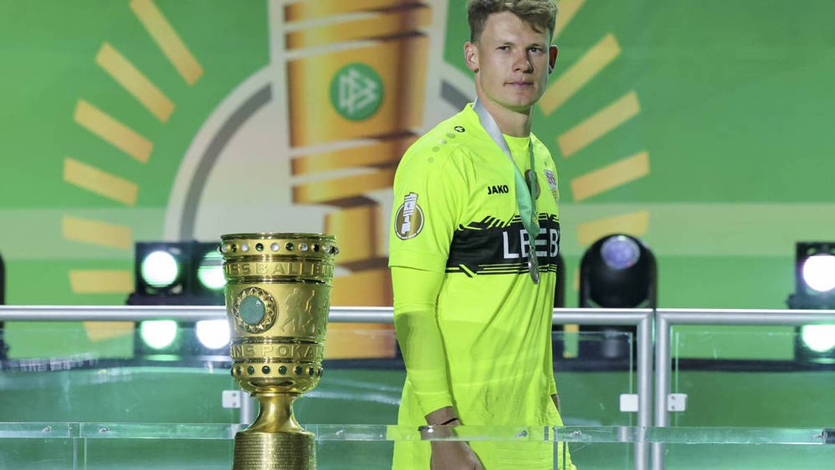 Bittere Momente erleben dagegen die Stuttgarter - wie Alexander Nübel, der nur vom FC Bayern an den VfB ausgeliehen ist