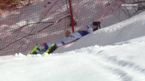 Atle Lie McGrath, Führender nach dem ersten Durchgang, fädelt beim Slalom im zweiten Durchgang ein und scheidet aus. Anschließend möchte der Norweger nur allein sein.