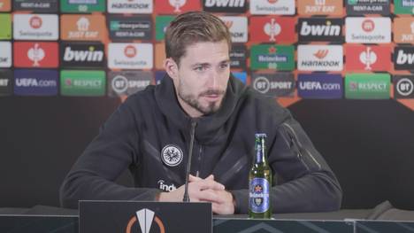 Eintracht-Torwart Kevin Trapp spricht auf der PK nach dem Spiel gegen West Ham United über die Stimmung im Stadion. Und wie sie es geschafft haben die Fans ruhig zu bekommen. 