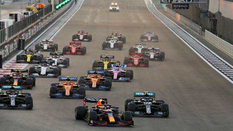 Formel 1 kehrt wieder zu den alten Startzeiten zurück