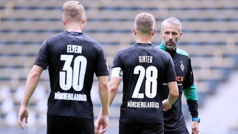 Borussia Mönchengladbach um Coach Marco Rose beginnt beim VfL Wolfsburg wieder mir Matthias Ginter und Elvedi