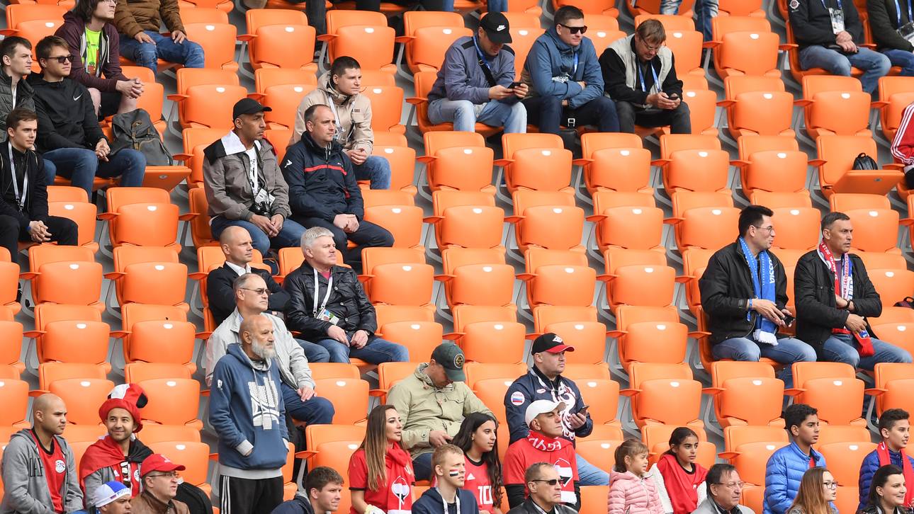 FIFA untersucht leere Plätze