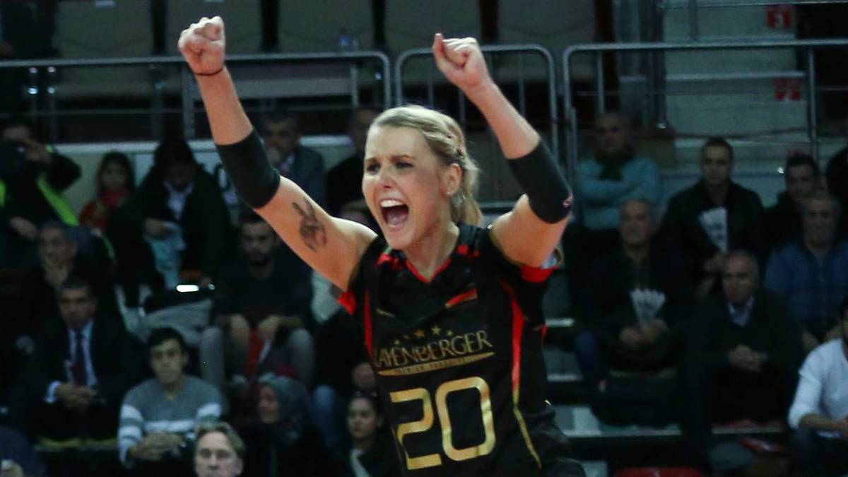 MAREEN VON RÖMER (ZUSPIEL) - Die Dresdnerin ist den meisten Volleyballfans noch unter ihrem Mädchennamen Mareen Apitz bekannt. Seit ihrer Hochzeit 2018 hat sie den Namen von Römer angenommen