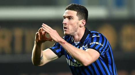 Trotz des angeblichen Interesses internationaler Spitzenteams wie Manchester City oder Juventus Turin hofft Gosen weiter auf einen Wechsel nach Deutschland. 