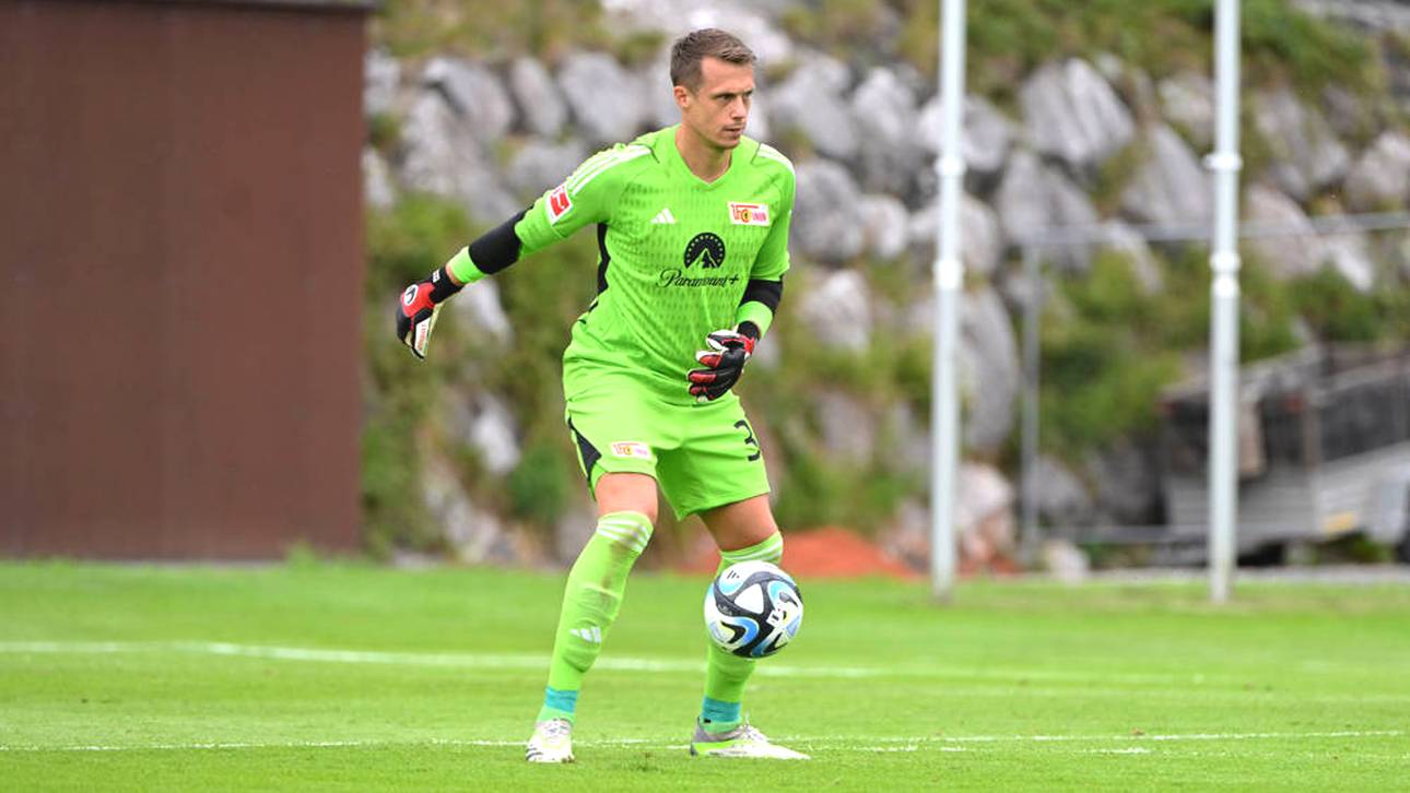 Neuzugang Alexander Schwolow konnte die Testspiel-Niederlage von Union Berlin nicht verhindern