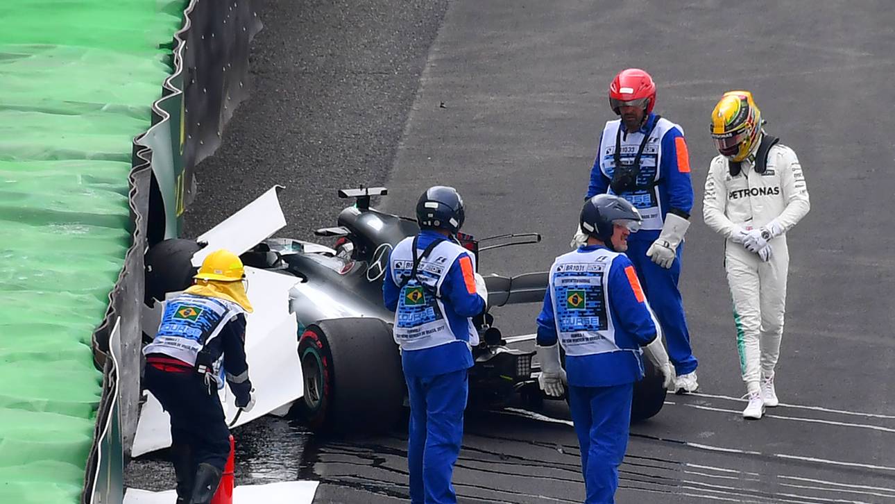 Crash: Hamilton startet aus der Box