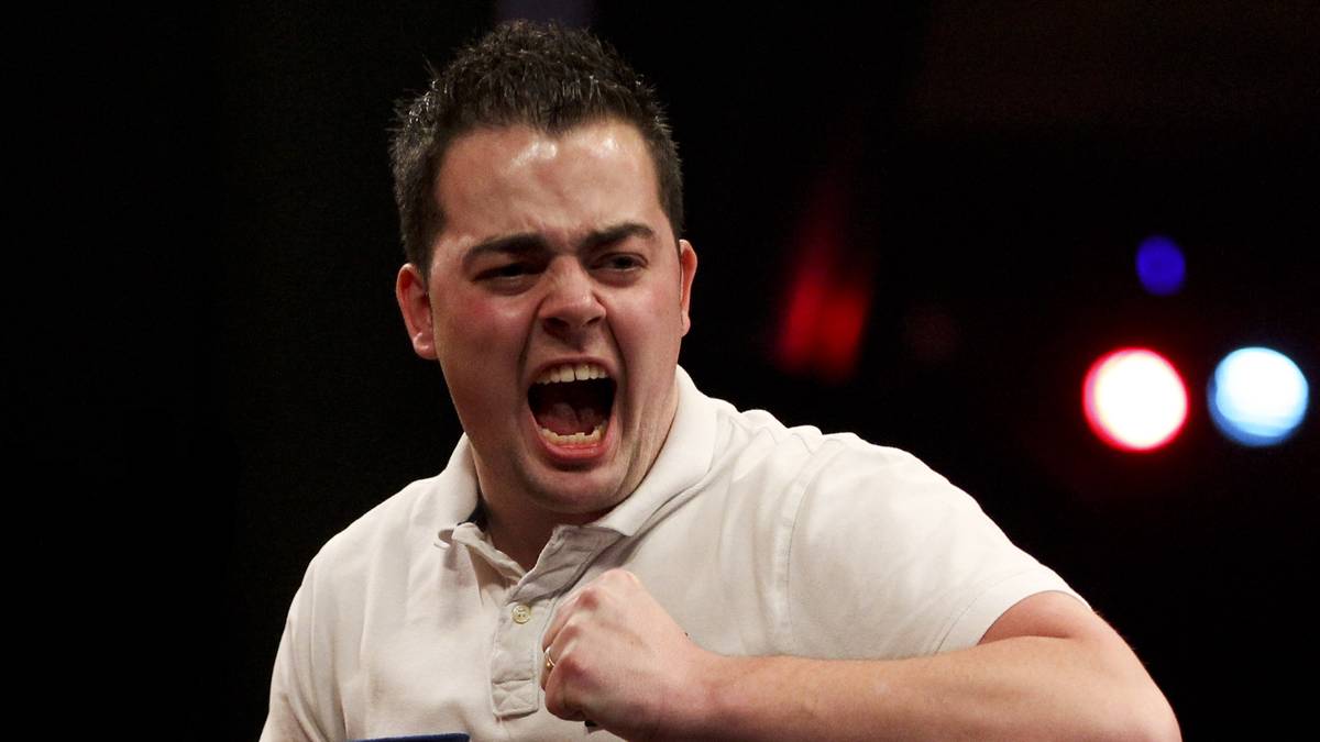 PLATZ 19 - JAN DEKKER (Niederlande): Im Oranje-Duell gelang dem zweimaligen WM-Halbfinalisten der BDO-WM gegen Jelle Klaasen ein Überraschungserfolg. Er bekommt es nun allerdings mit dem starken Jugend-Weltmeister van den Bergh zu tun