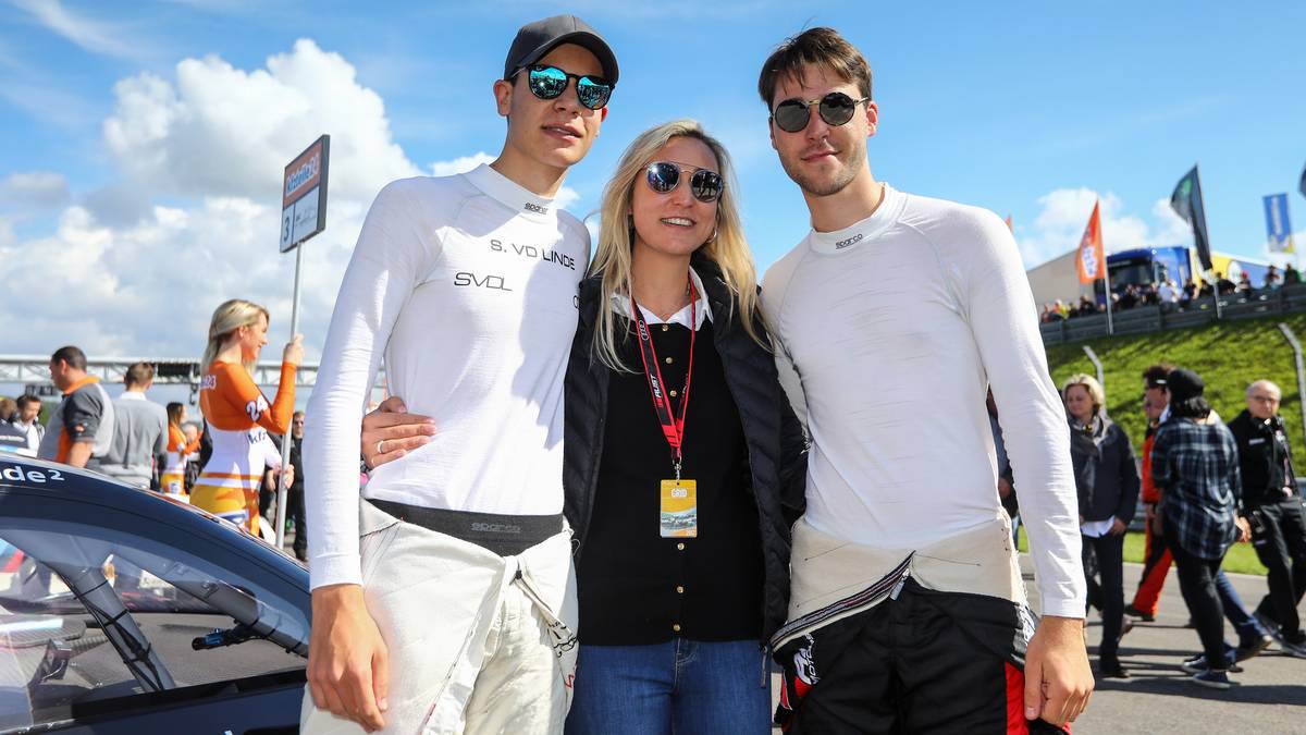 KELVIN VAN DER LINDE (Audi, 30 Punkte Rückstand): Van der Linde (rechts) kämpft erstmals seit 2014 wieder um den Titel. Damals wurde der Audi-Pilot mit gerade einmal 18 Jahren bisher jüngster Champion überhaupt. Mit Aust Motorsport startet er für die Überraschungsmannschaft der Saison. Auf dem Nürburgring holte er zusammen mit Markus Pommer den ersten Sieg für die westfälische Mannschaft