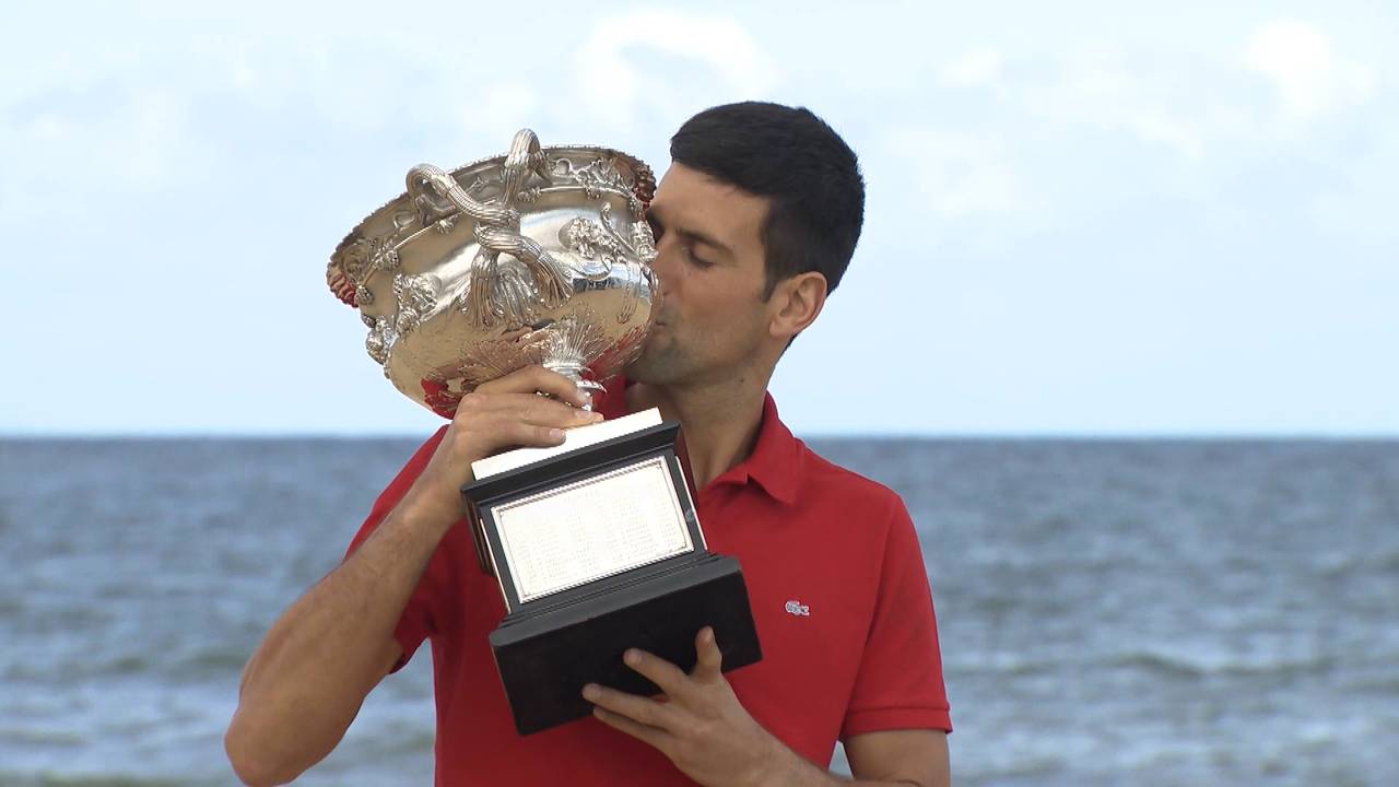 Novak Djokovic überholt Roger Federer und ist neuer Tennis-Rekordmann