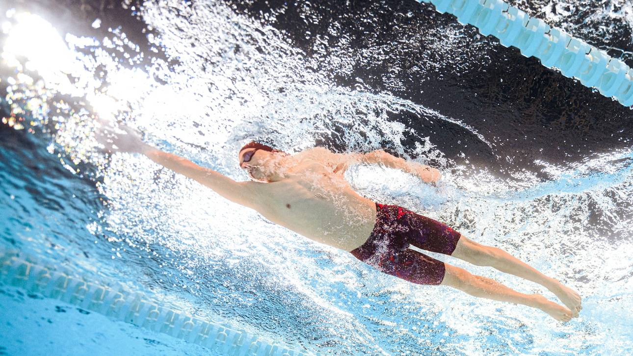 Senkrechtstarter schwimmt ins Finale