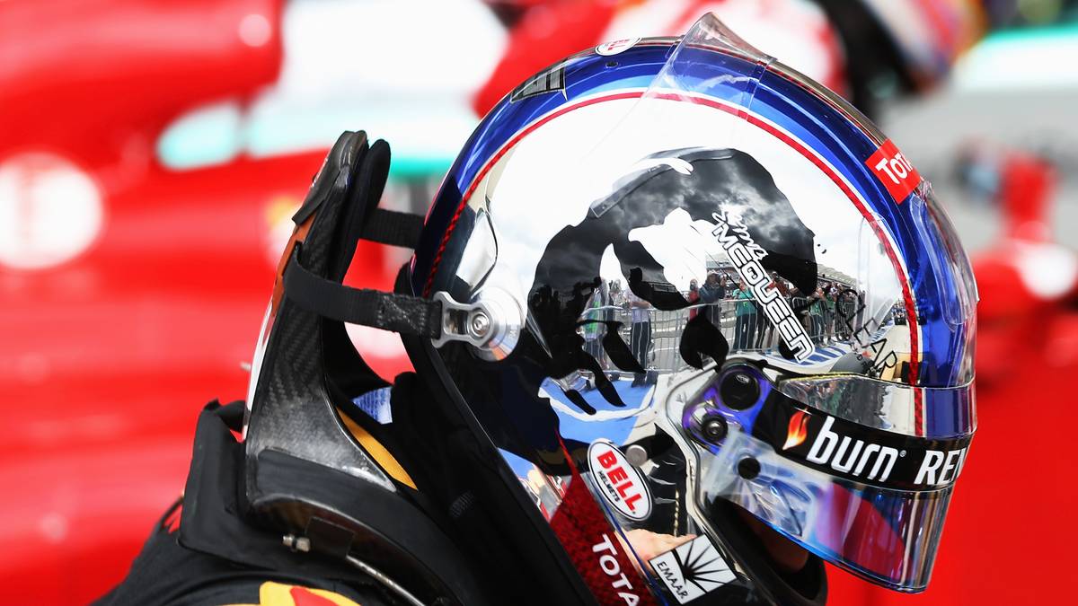 Romain Grosjean (2013, GP der USA): Der Franzose trägt 2013 beim Rennen in Austin einen speziellen Helm im Steve-McQuenn-Design. Der 1980 verstorbene Schauspieler und Produzent des Films "Le Mans" war selbst begeisterter Motorsportler