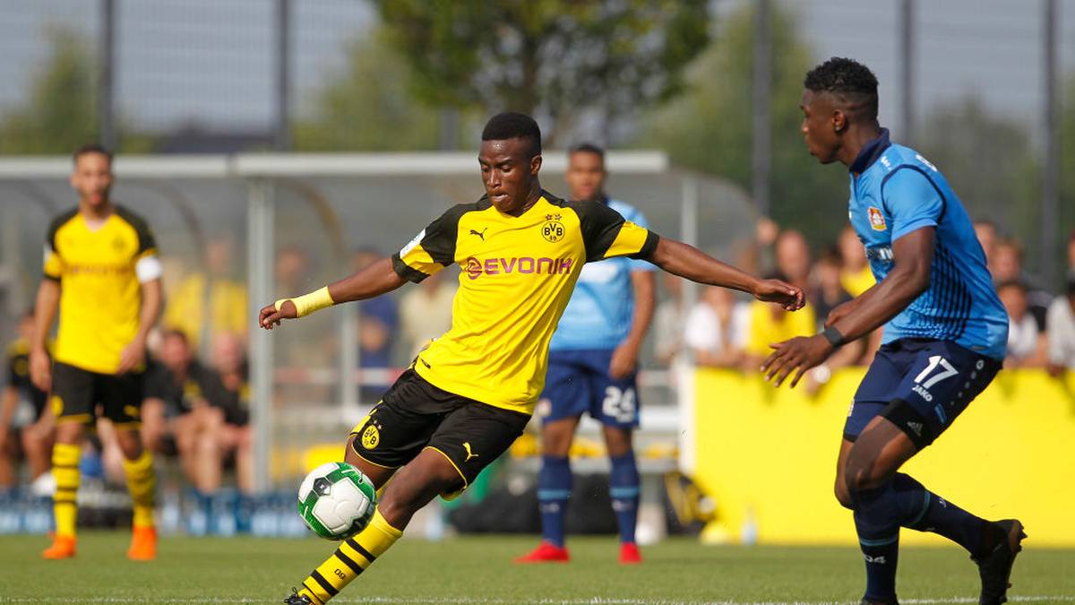 Youssoufa Moukoko erzielt sein zehntes Tor in der U19-Bundesliga