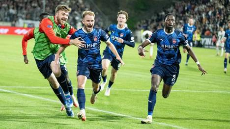 Der 1. FC Heidenheim machte den Klassenerhalt in letzter Minute der Relegation perfekt