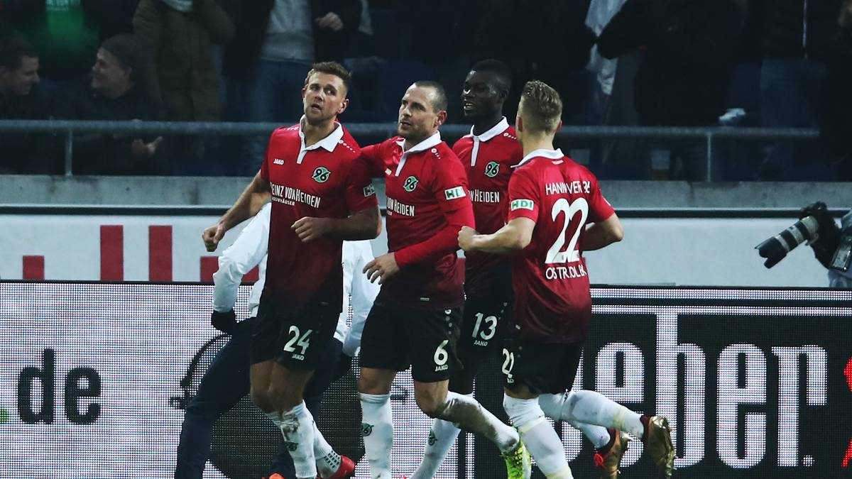 Doch Füllkrug hat noch nicht genug. In der 75. Minute erzielt er seinen dritten Treffer für 96