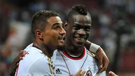 Frühere Milan-Stars wieder vereint: Mario Balotelli (r.) spielt mit Kevin-Prince Boateng in Monza