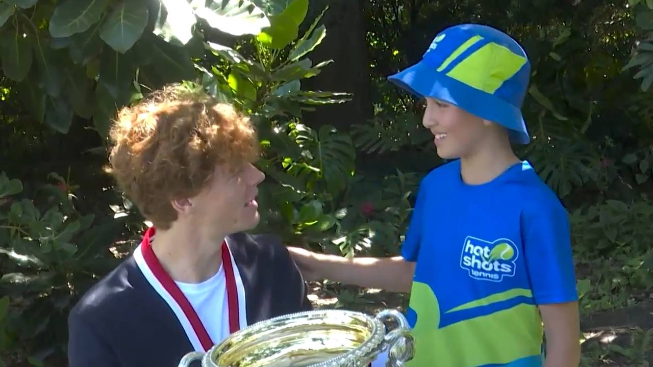 Nach Australian-Open-Sieg: Herzerwärmendes Versprechen von Sinner an kleinen Fan