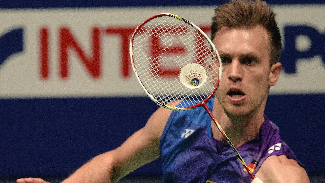 Badminton-Ass gegen Eiskünstler