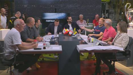 SPORT1-Chefreporter Patrick Berger kommt direkt nach dem Spiel des BVB gegen Kopenhagen im Deutschen Fußball Museum beim Fantalk vorbei. Auf dem Weg passiert etwas unglückliches.