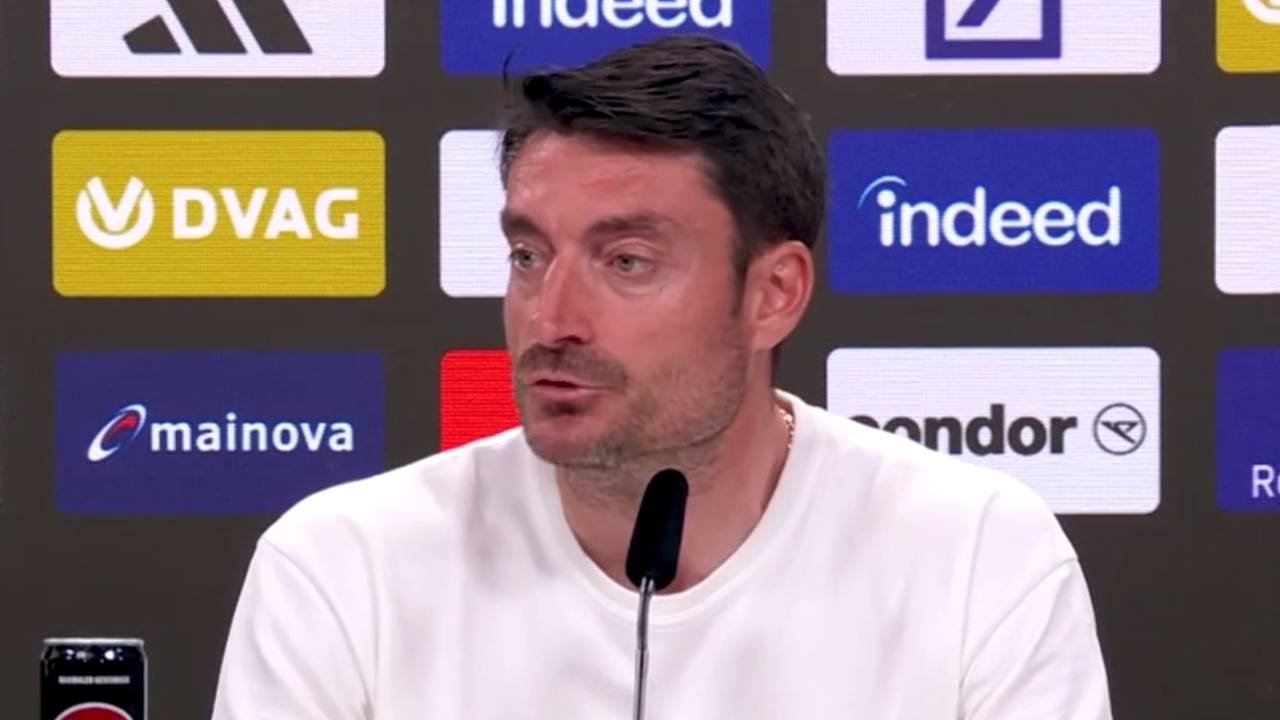 Frankfurt-Trainer Riera umgeht Zukunftsfrage