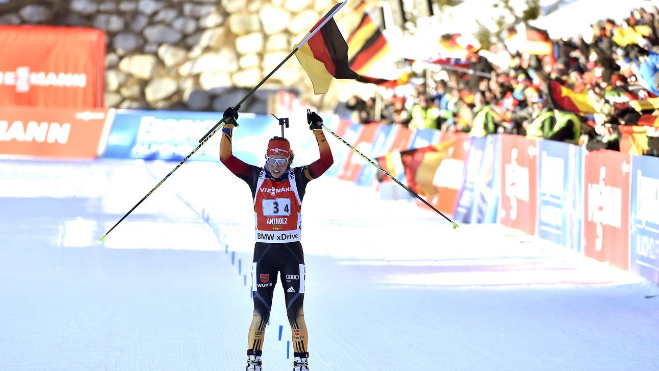 Laura Dahlmeier holt als Schlussläuferin 2015 WM-Gold mit der Staffel