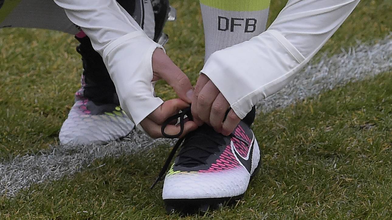 Dieser Name steht auf Götzes Schuh