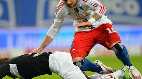 Pierre-Michel Lasogga verletzte sich in der Partie gegen den VfB Stuttgart