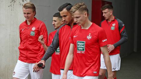 Felix Götze (l.) kann sich einen verbleib in Kaiserslautern vorstellen. Er war einer der Helden des Klassenerhalts. 