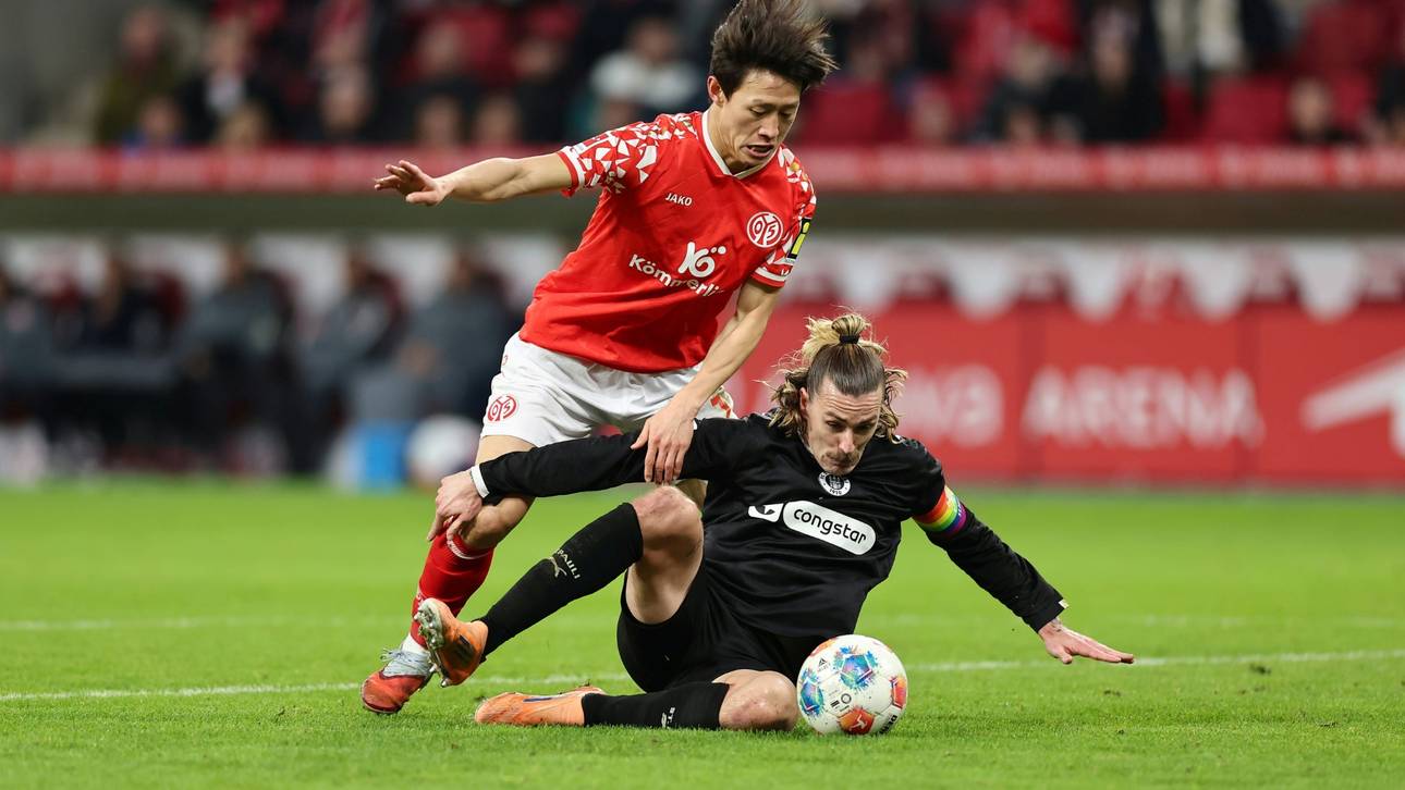 Ein umkämpftes Duell zwischen Mainz und St. Pauli findet keinen Sieger