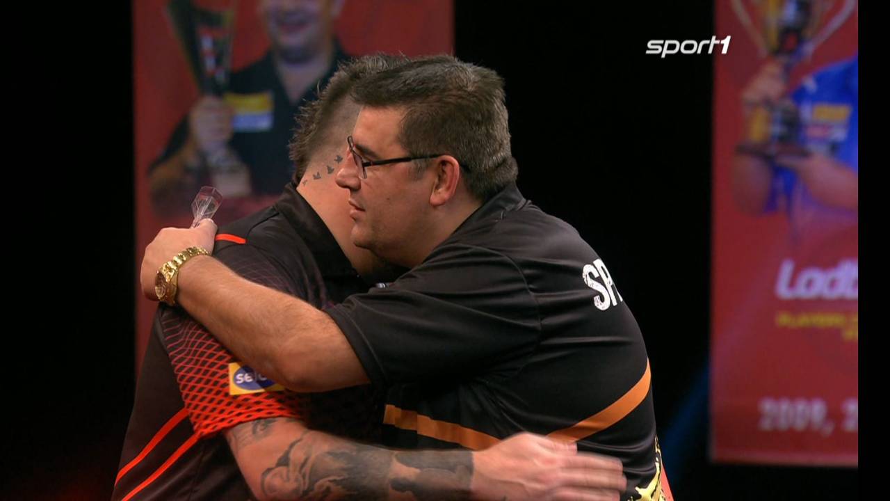 Darts Players Championship: Michael Smith besiegt Jose de Sousa mit 10:6