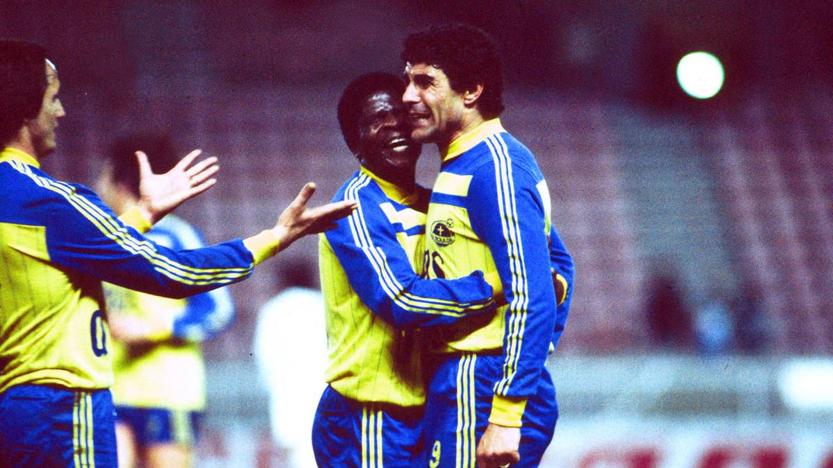 PLATZ 7 - DELIO ONNIS: Der Argentinier war in den Siebzigern der Erfolgsgarant von Stade de Reims, schnürte später noch für den AS Monaco seine Schuhe. Er erzielte 299 Tore in der Ligue 1 - und ist damit bis heute der erfolgreichste Torschütze der französischen Liga